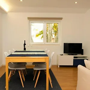https://love-apartment-beco-torto-cascais.hotels-lisbon-portugal.com
